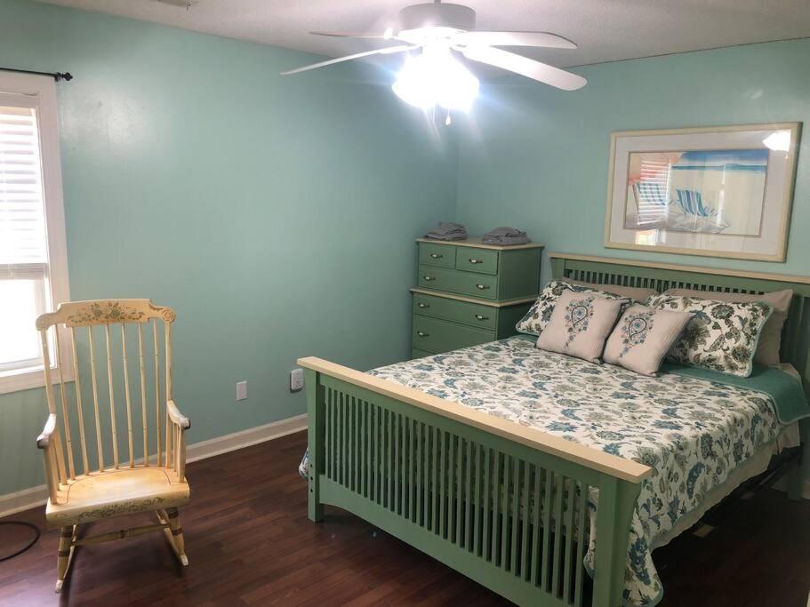 Cozy Home In Central Morehead 5Min From The Beach Morehead City Exterior photo